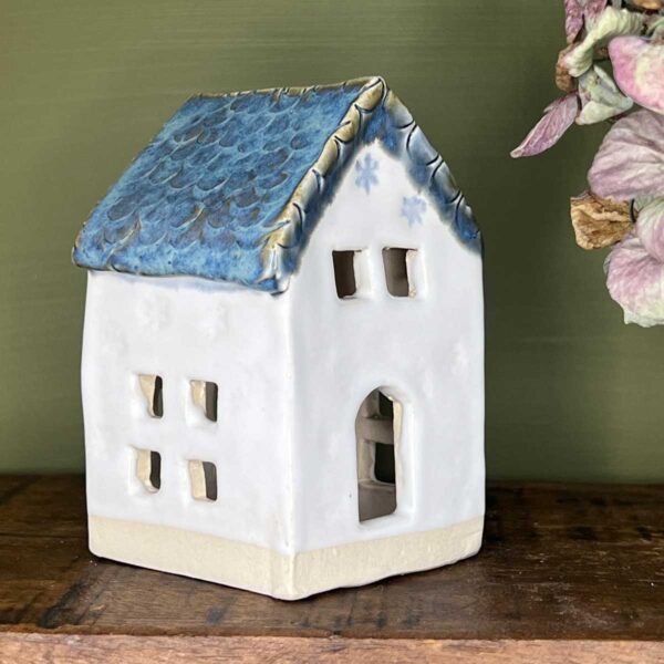 tea light house blue roof
